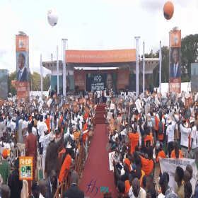 Campagne présidentielle ADO octobre 2025 en Côte d'Ivoire: 15 ballons sphériques à hélium air captif D = 2.5 m impression full print total covering