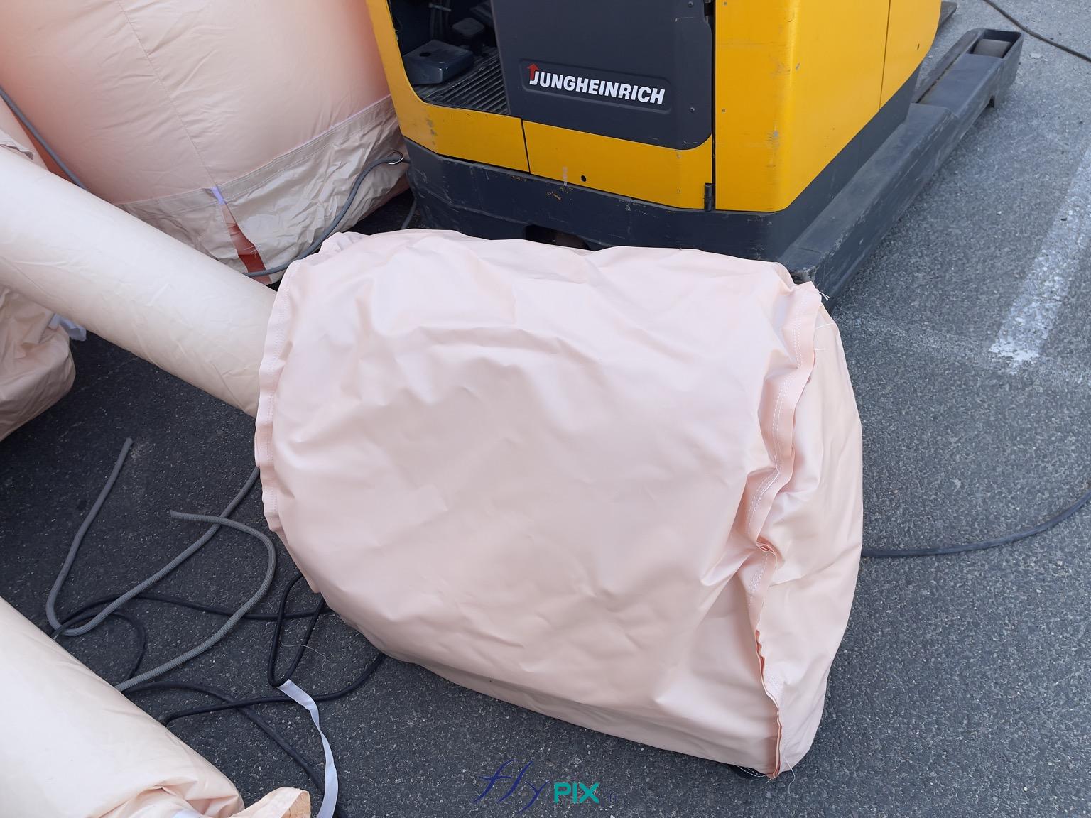 FLYPIX caisson reduction bruits protege pluie turbine grand hangar gonflable 1