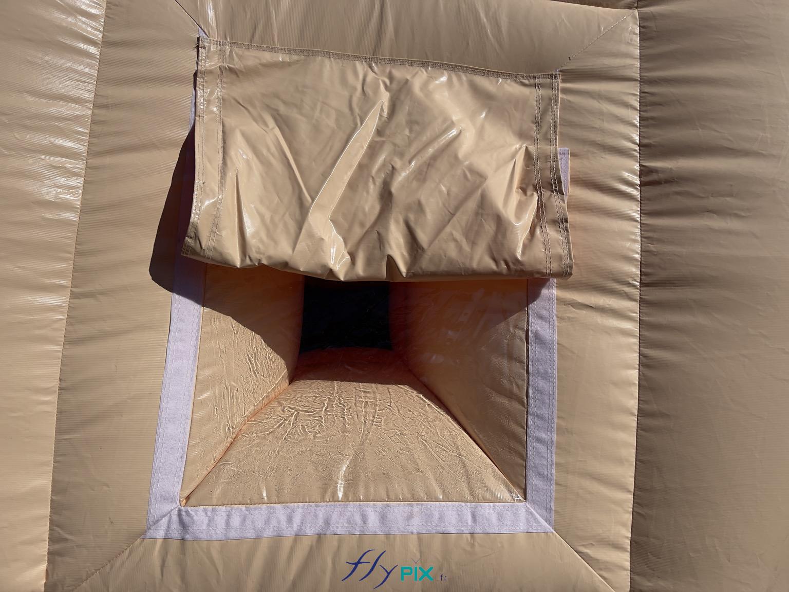 FLYPIX hangar gonflable militaire abri tunnel tente demi lune fenetre transparente PVC crystal avec volet pliable fixations bandes velcro 80