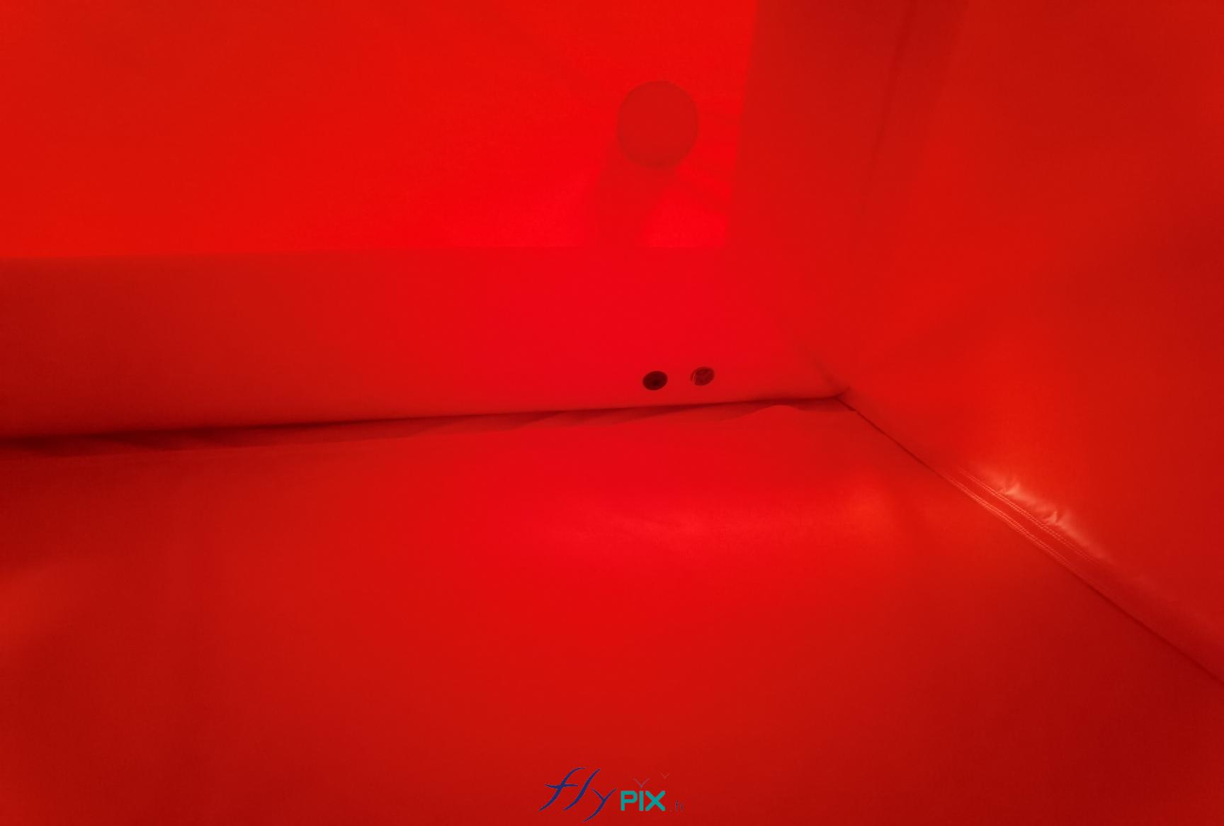 FLYPIX vue bache au sol interieur tente gonflable PMA pose medical avance premiers secours hopital de campagne air captif 7x5m S37m2 1