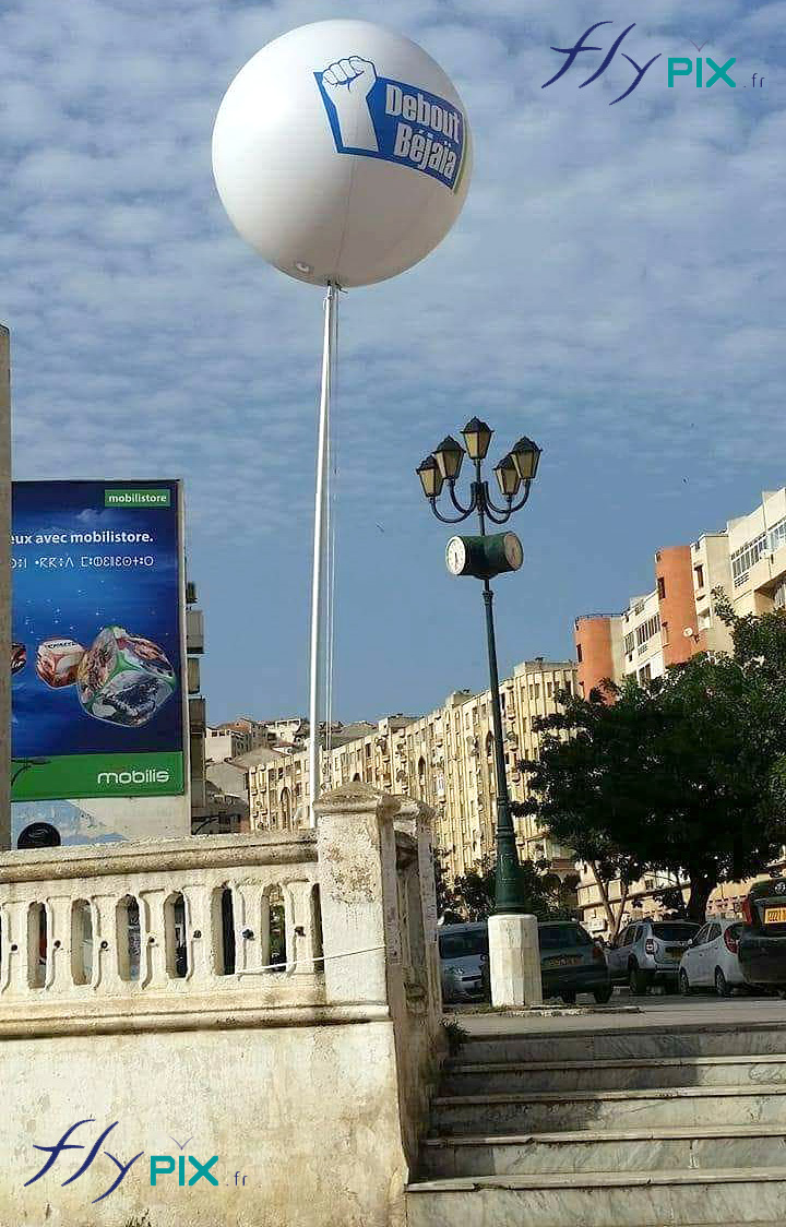 Ballon publicitaire sphérique "Debout Bejaia", Algérie