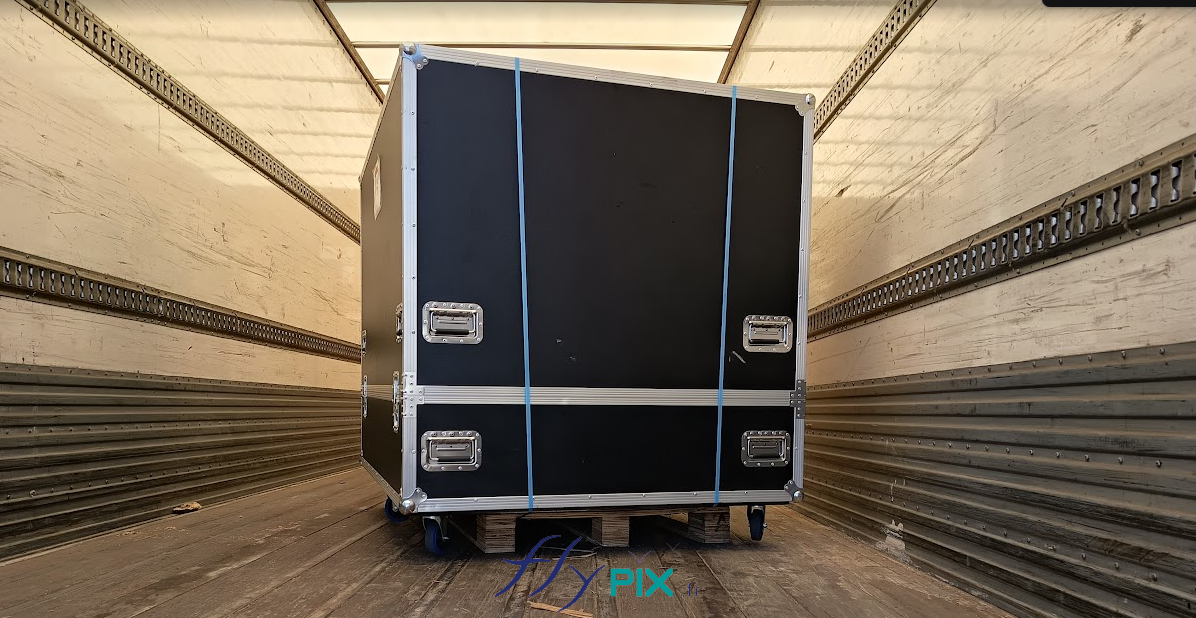 caisse caisson flyer protection hangar abri tente gonflable 