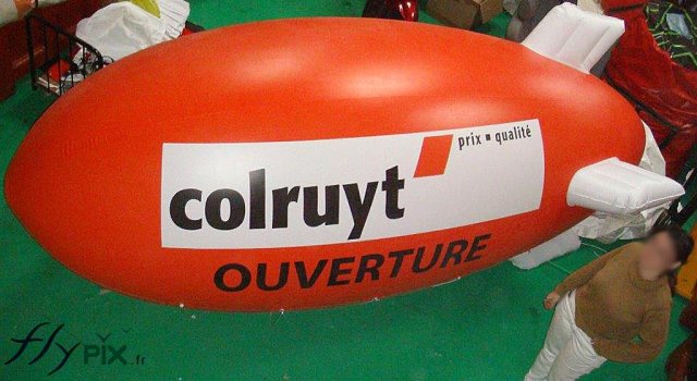 Ballon dirigeable publicitaire Colruyt