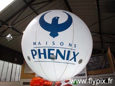 Ballon publicitaire ėclairant en PVC